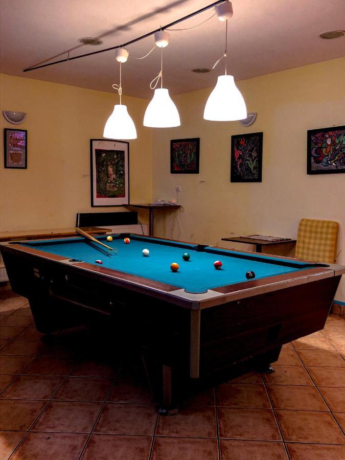 Whole basement former pub3 for bachelor / bachelorette party Budapest Eksteriør bilde