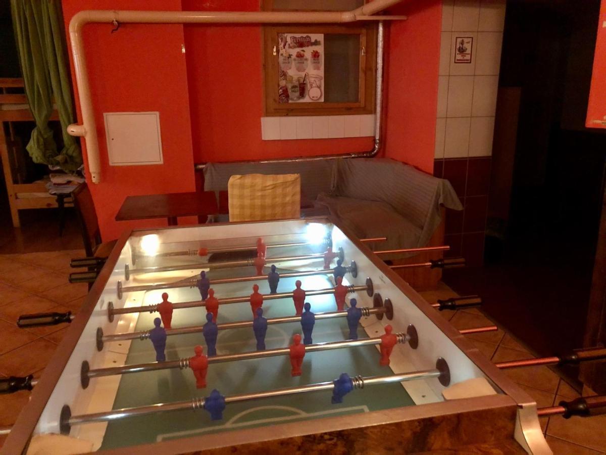 Whole basement former pub3 for bachelor / bachelorette party Budapest Eksteriør bilde
